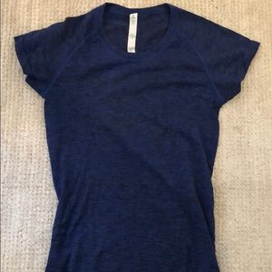 Lulu lemon swiftly tech short sleeve crew!!
